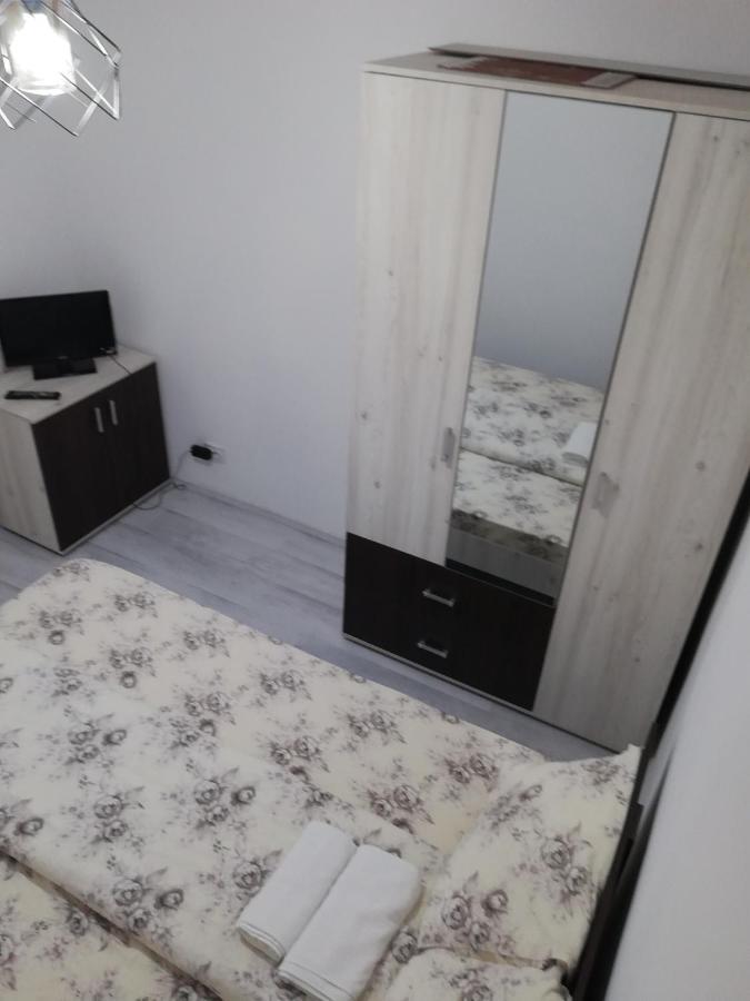 Apartament Brezoi Apartment Exterior foto